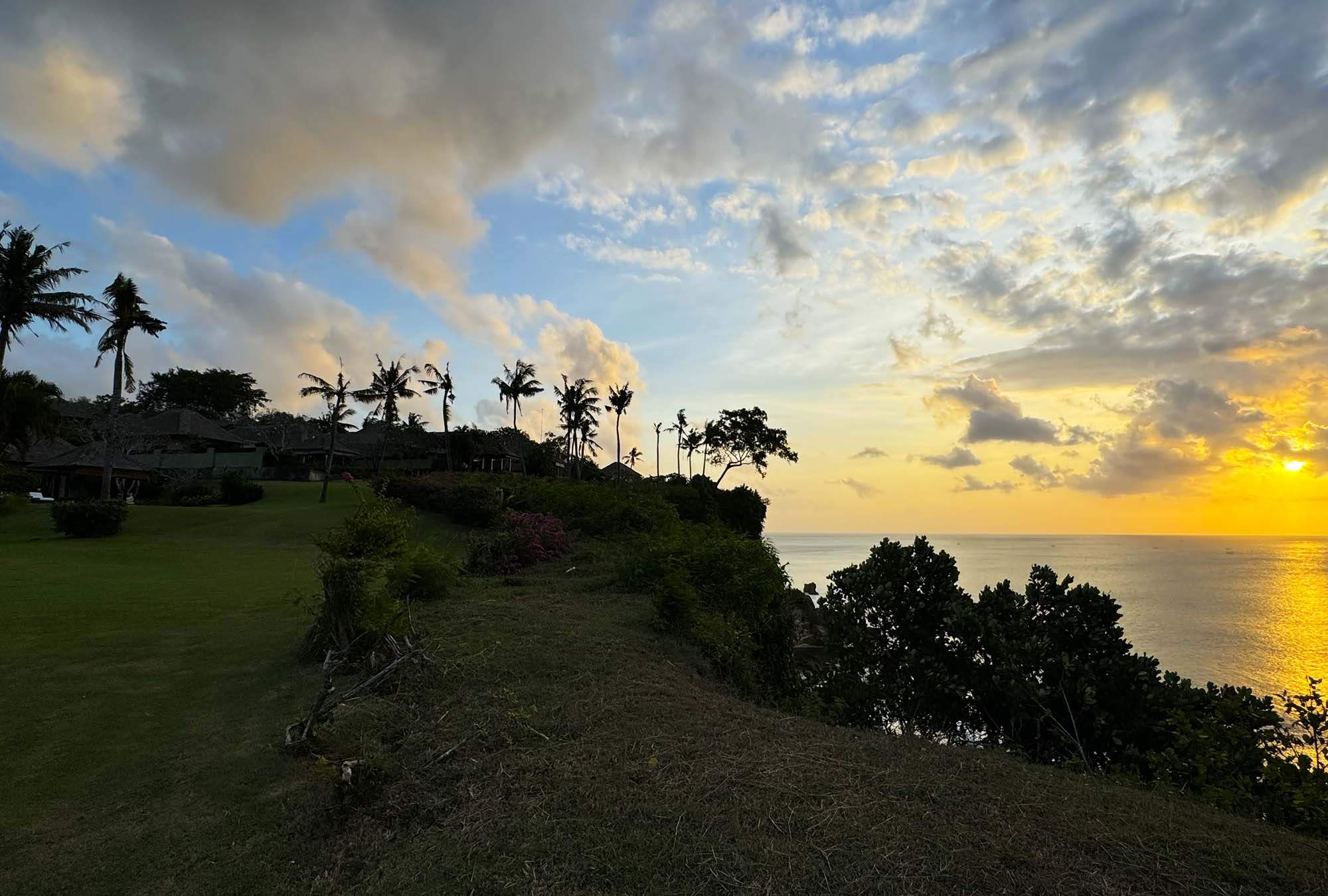 Experience Jimbaran’s Secret Paradise, Your Luxury Cliff-Top Haven at Ayana Villas Bali