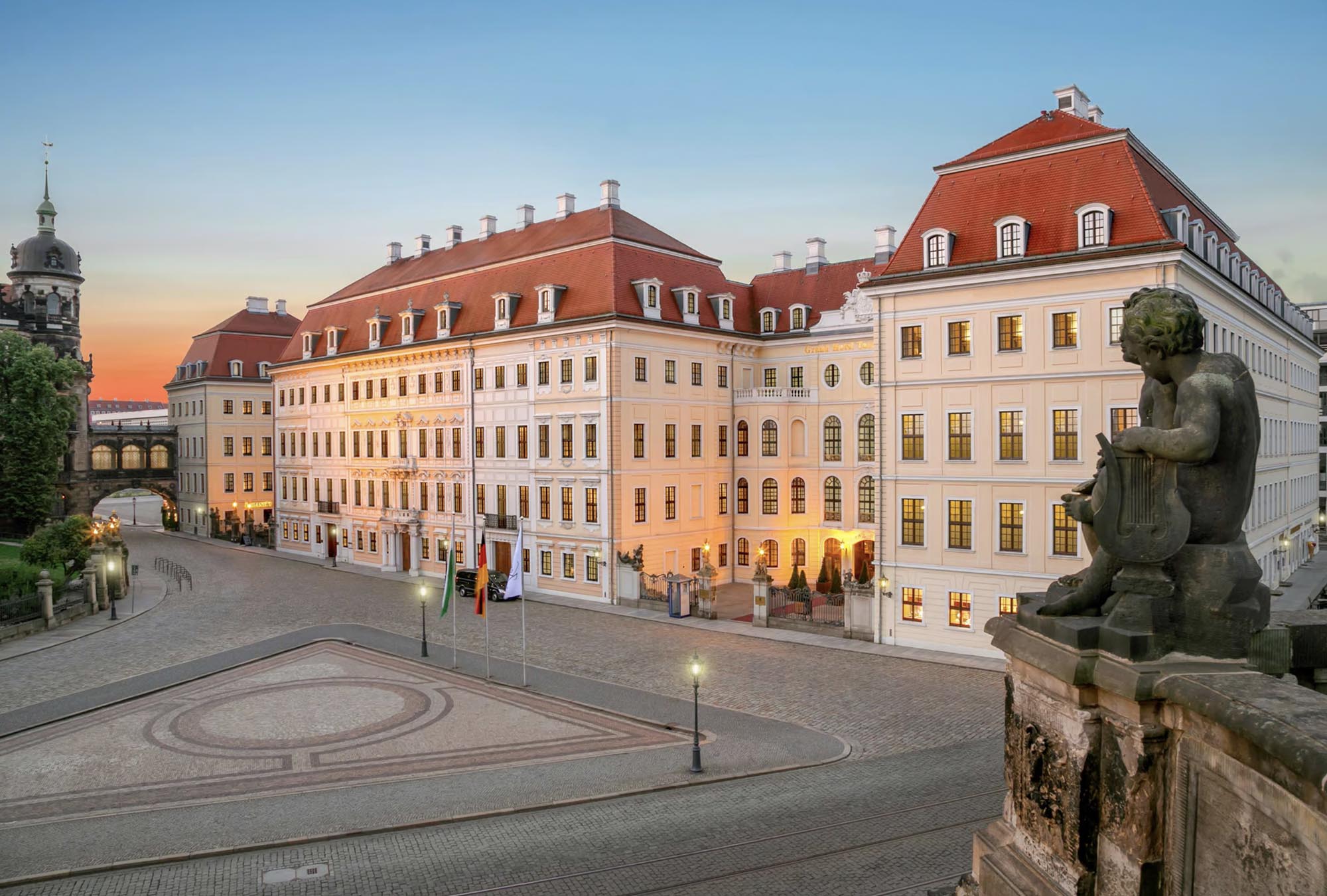 Immerse Yourself In A New Chapter Of Royal Comfort At Hotel Taschenbergpalais Kempinski