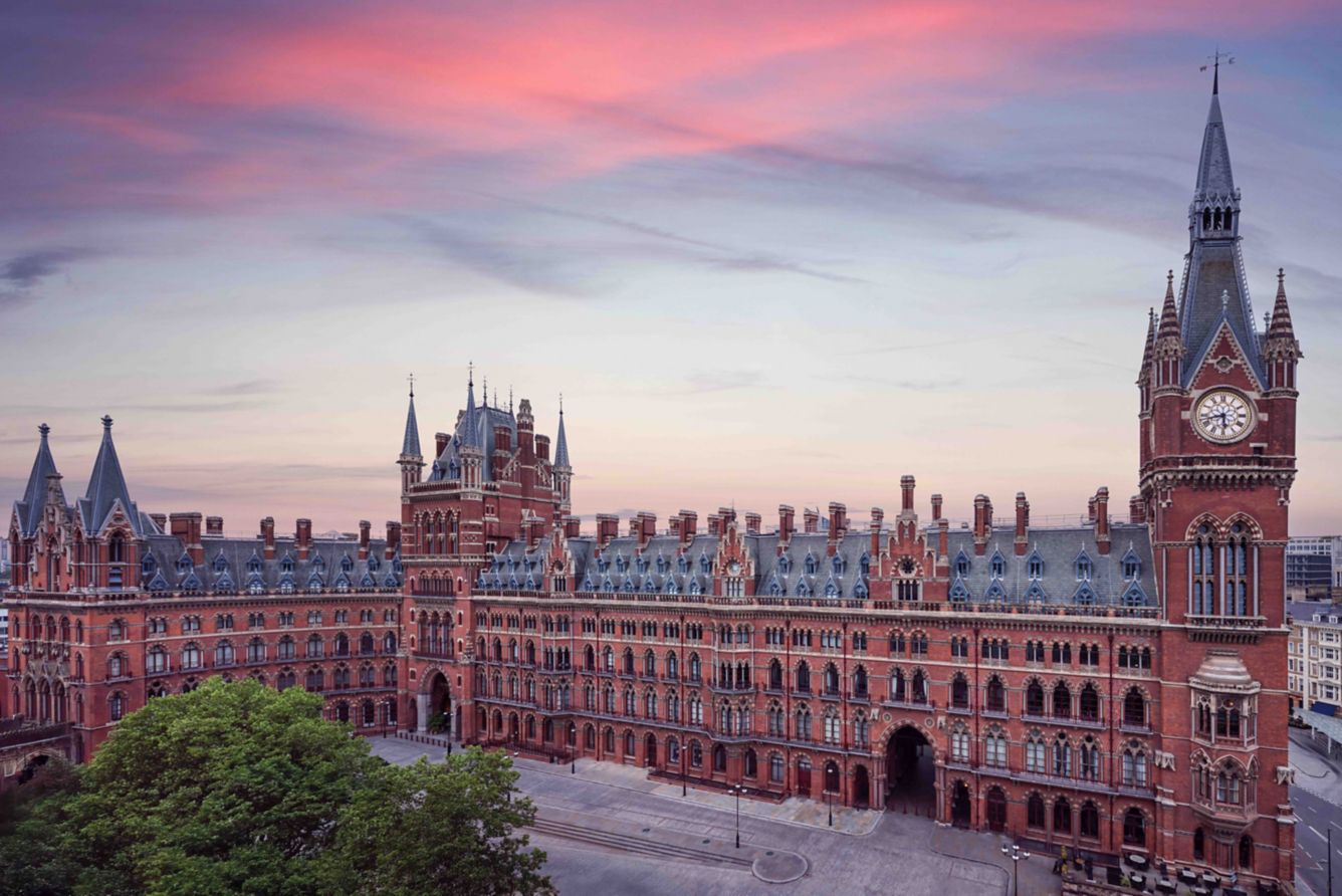 Al Fresco Elegance: The St. Pancras Terrace